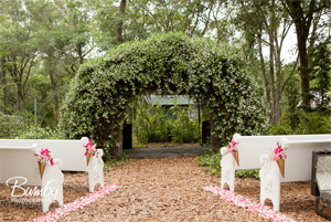 Featured image of post Cheap Outdoor Wedding Venues Florida : Florida wedding venues and destination wedding locations.